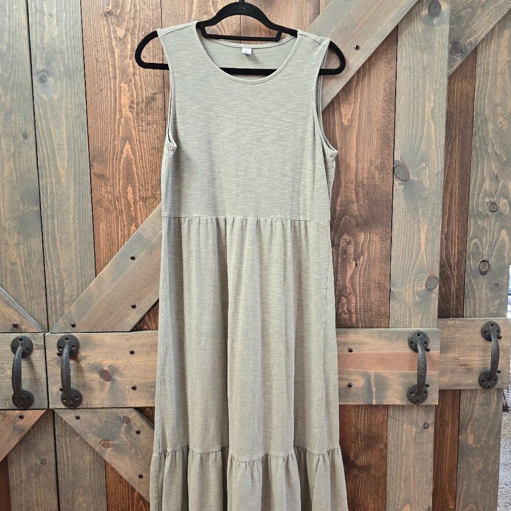 Fit and Flare Old Navy Maxi Dress Size Medium